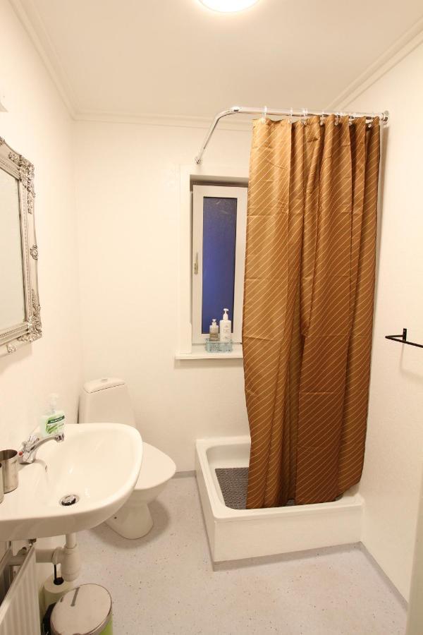 Modern Apartment Near Beach, Marina & City Centre Τόρσχαβν Εξωτερικό φωτογραφία